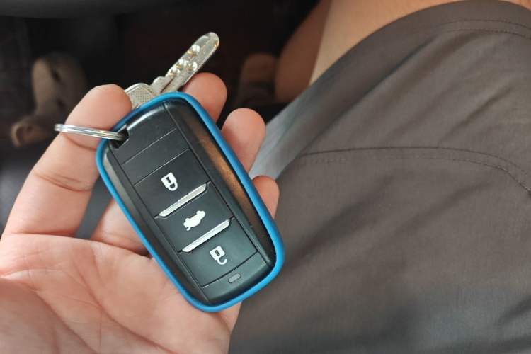 Used CHANGAN CS75 2017 Shangkui Edition 1.5T Manual Fengxiang Model Vehicle Key