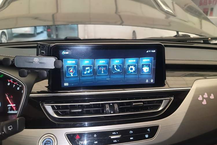 Used CHANGAN CS75 2018 280T Automatic Smart Edition China V-standard Audio And AC Panel