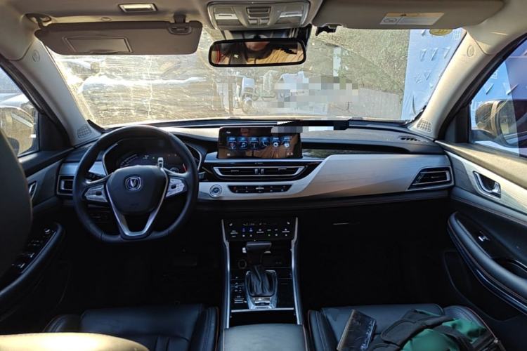 Used CHANGAN CS75 2018 280T Automatic Yazi Model China V Standard Center Console