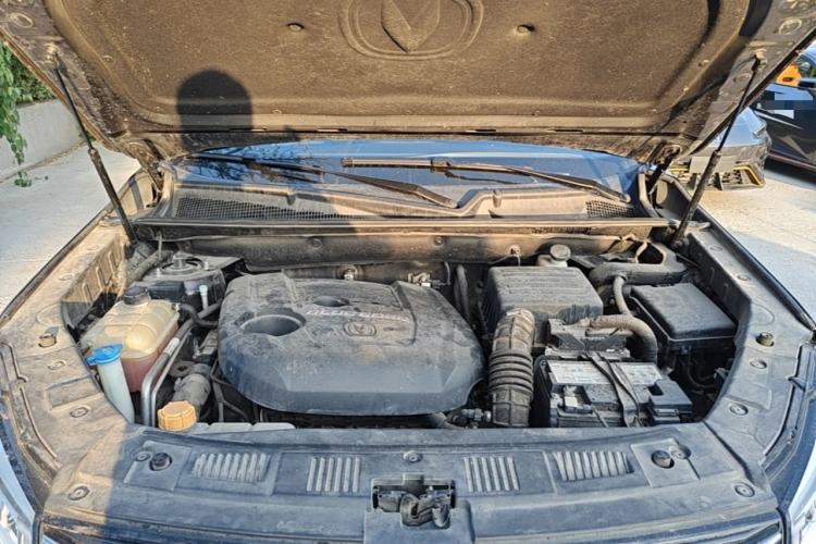 Used CHANGAN CS75 2018 280T Automatic Yazi Model China V Standard Engine Bay