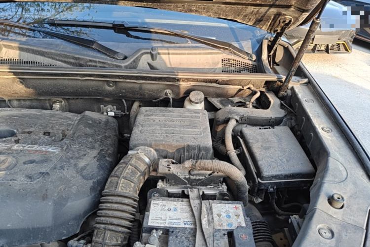 Used CHANGAN CS75 2018 280T Automatic Yazi Model China V Standard Engine Bay Left