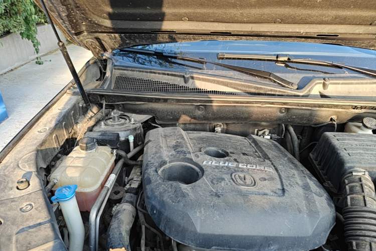 Used CHANGAN CS75 2018 280T Automatic Yazi Model China V Standard Engine Bay Right
