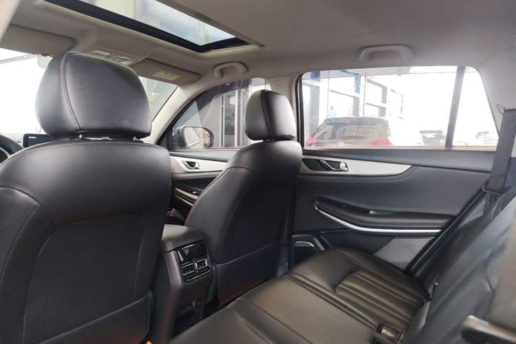 Used CHANGAN CS75 2018 280T Automatic Smart Edition China V Standard Headliner