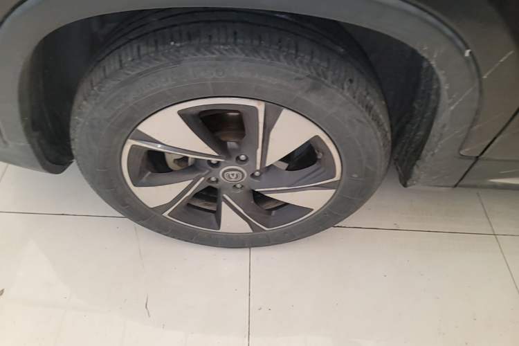 Used CHANGAN CS75 2018 280T Automatic Smart Edition China V-standard Left Front Wheel Hub