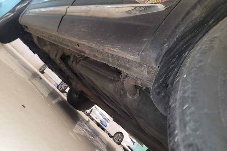 Used CHANGAN CS75 2018 280T Automatic Smart Edition China V-standard Left Side Sill