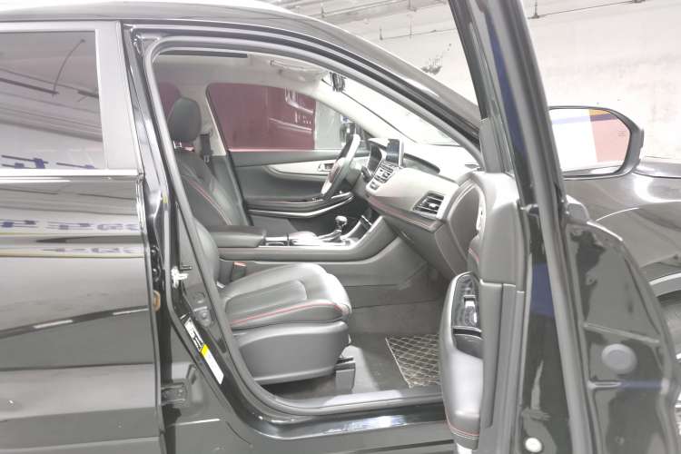 Used CHANGAN CS75 2018 280T Automatic Smart Edition China V-standard Right Front Seat