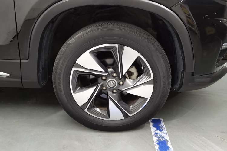 Used CHANGAN CS75 2018 280T Automatic Smart Edition China V-standard Right Rear Wheel Hub