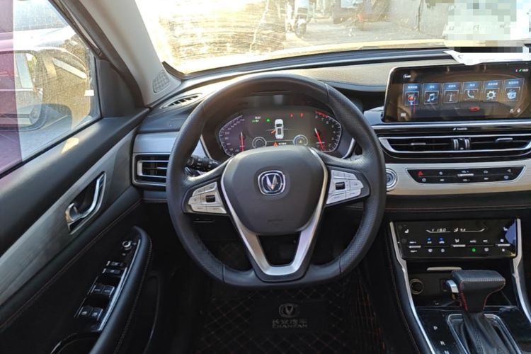 Used CHANGAN CS75 2018 280T Automatic Yazi Model China V Standard Steering Wheel