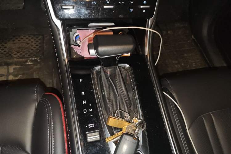 Used CHANGAN CS75 2018 280T Automatic Smart Edition China V Standard Gear Lever
