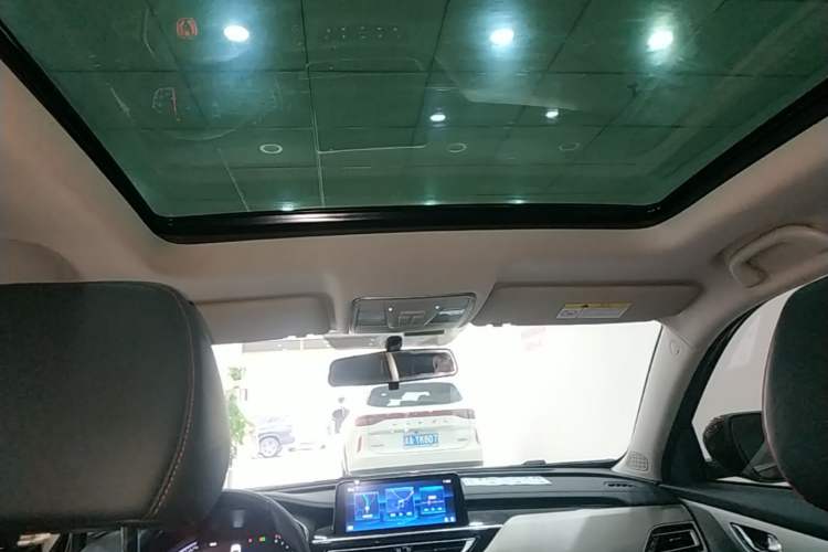 Used CHANGAN CS75 2018 280T Automatic Smart Edition China V-standard Headliner