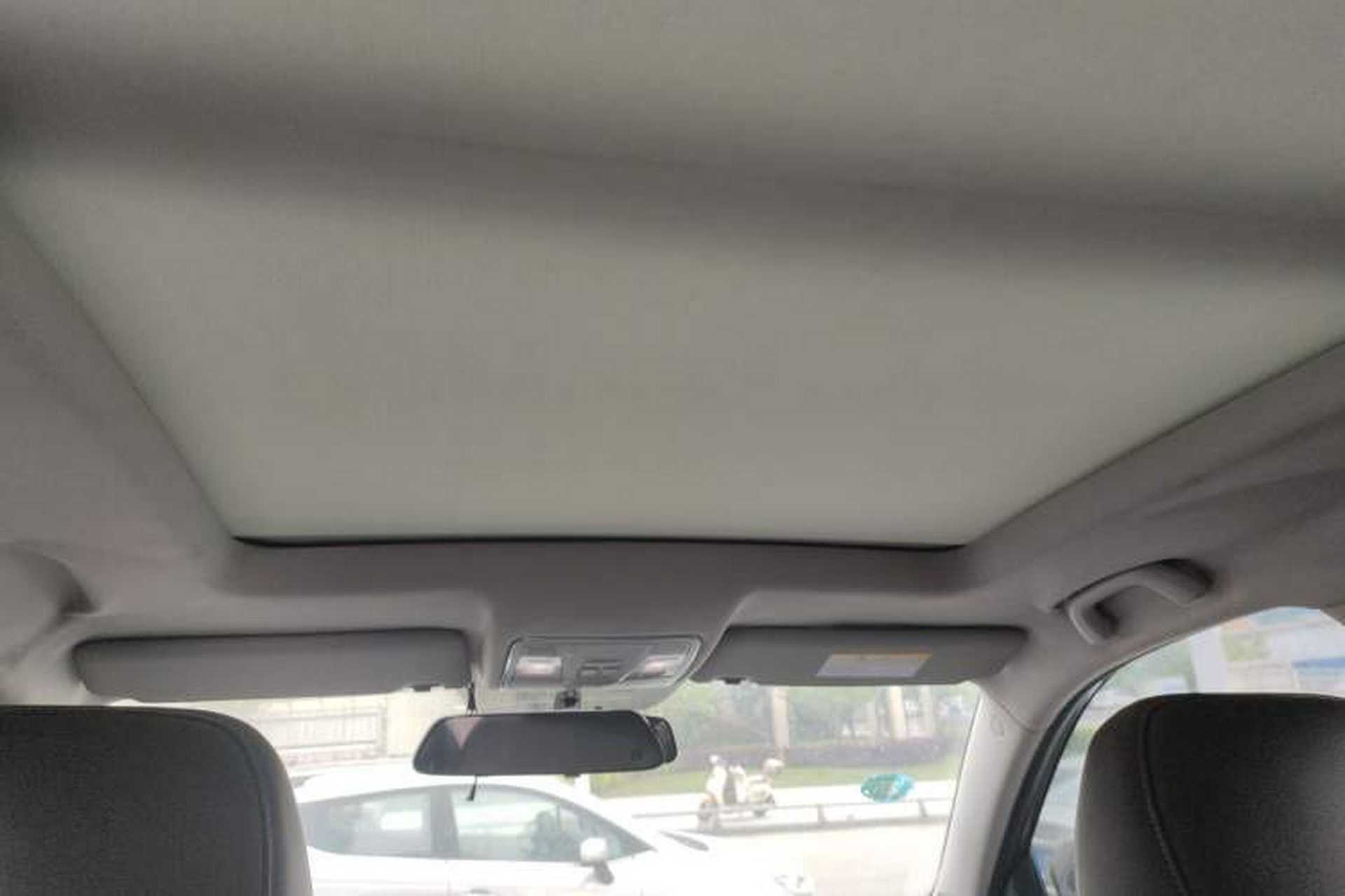 Used CHANGAN CS75 2018 280T Automatic Smart Edition China V-standard Headliner