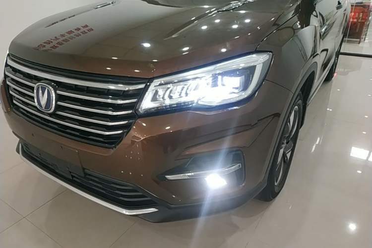 Used CHANGAN CS75 2018 280T Automatic Smart Edition China V-standard Left Front Headlight