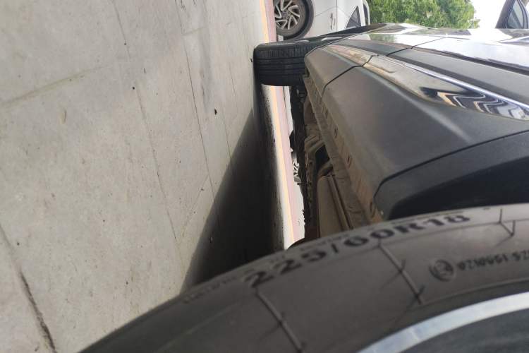 Used CHANGAN CS75 2018 280T Automatic Smart Edition China V-standard Left Side Sill