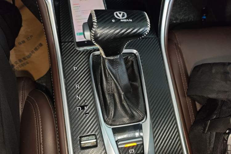 Used CHANGAN CS75 2018 280T Automatic Smart Edition China V-standard Gear Lever