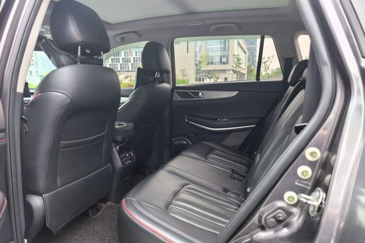 Used CHANGAN CS75 2018 280T Automatic Luxury Edition China V Standard Left Rear Seat