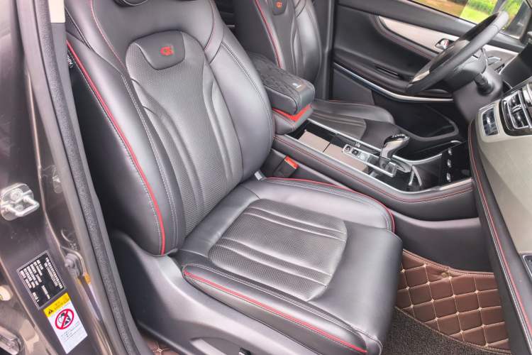 Used CHANGAN CS75 2018 280T Automatic Luxury Edition China V Standard Right Front Seat