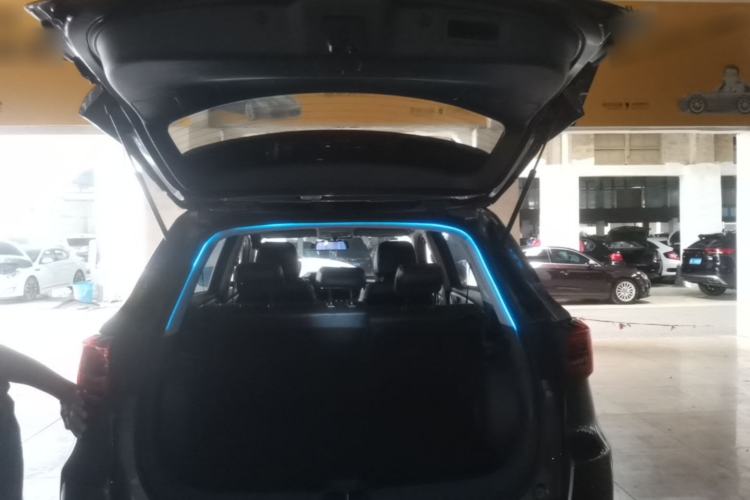 Used CHANGAN CS75 2018 280T Automatic Smart Edition China V-standard Trunk