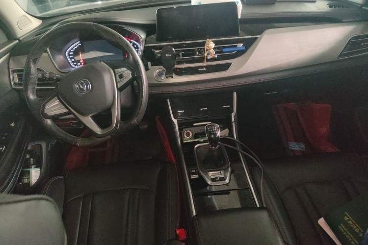 Used CHANGAN CS75 2018 280T Manual Smart Edition China V Standard Center Console