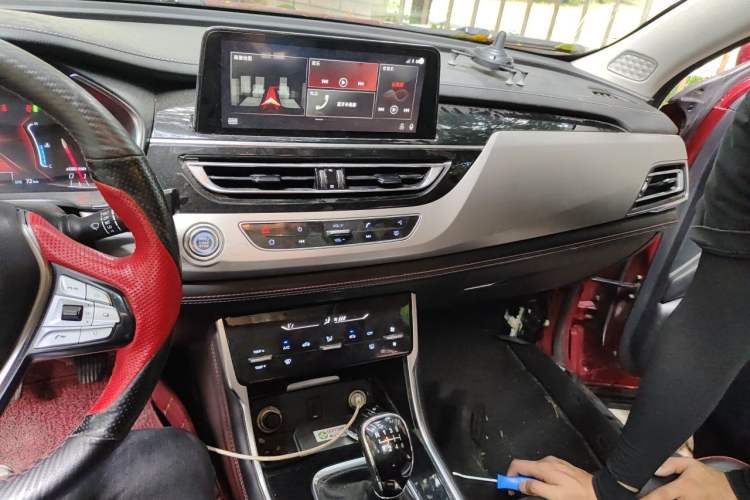 Used CHANGAN CS75 2018 280T Manual Elite Version China V Standard Audio And AC Panel