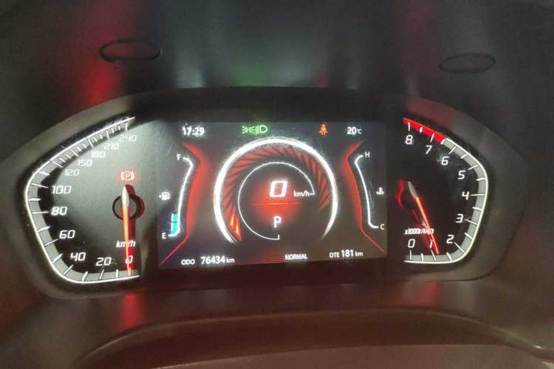 Used CHANGAN CS75 2018 280T Automatic Smart Edition China V Standard Instrument Cluster