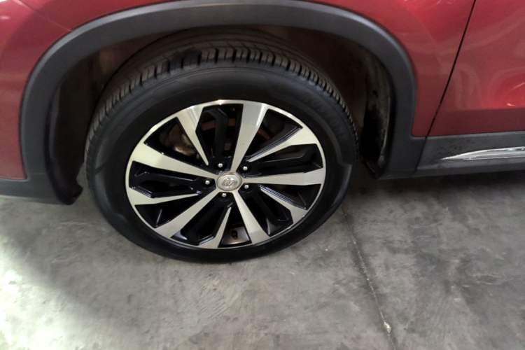 Used CHANGAN CS75 2018 280T Automatic Yazi Model China V Standard Left Front Wheel Hub
