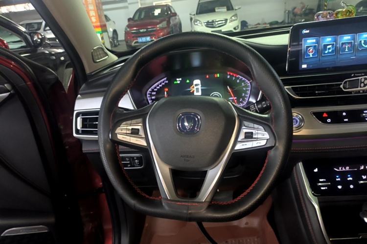 Used CHANGAN CS75 2018 280T Automatic Yazi Model China V Standard Steering Wheel