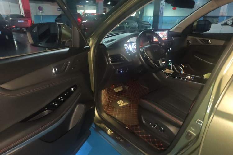 Used CHANGAN CS75 2018 280T Automatic Luxury Edition China V Standard Driver Seat