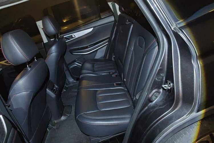 Used CHANGAN CS75 2018 280T Automatic Smart Edition China V Standard Left Rear Seat