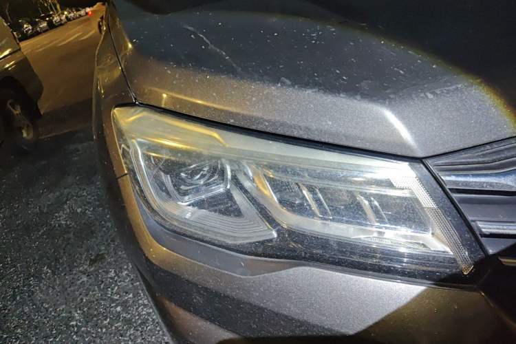 Used CHANGAN CS75 2018 280T Automatic Smart Edition China V Standard Right Front Headlight