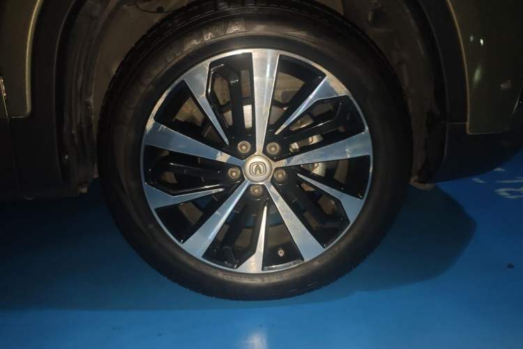 Used CHANGAN CS75 2018 280T Automatic Luxury Edition China V Standard Right Front Wheel Hub