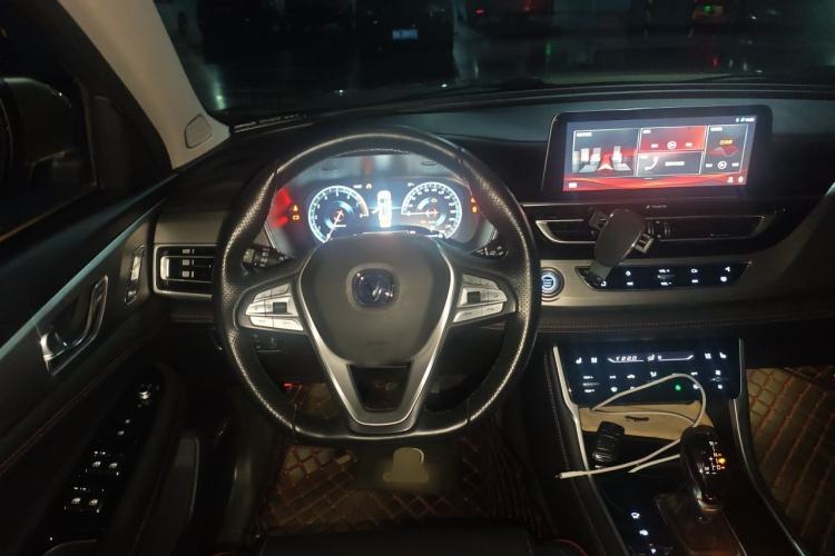 Used CHANGAN CS75 2018 280T Automatic Luxury Edition China V Standard Steering Wheel