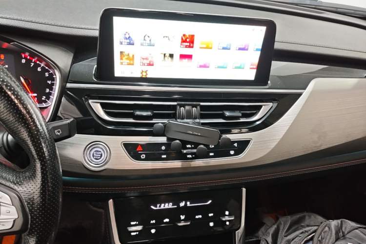 Used CHANGAN CS75 2018 280T Automatic Smart Edition China V-standard Audio And AC Panel