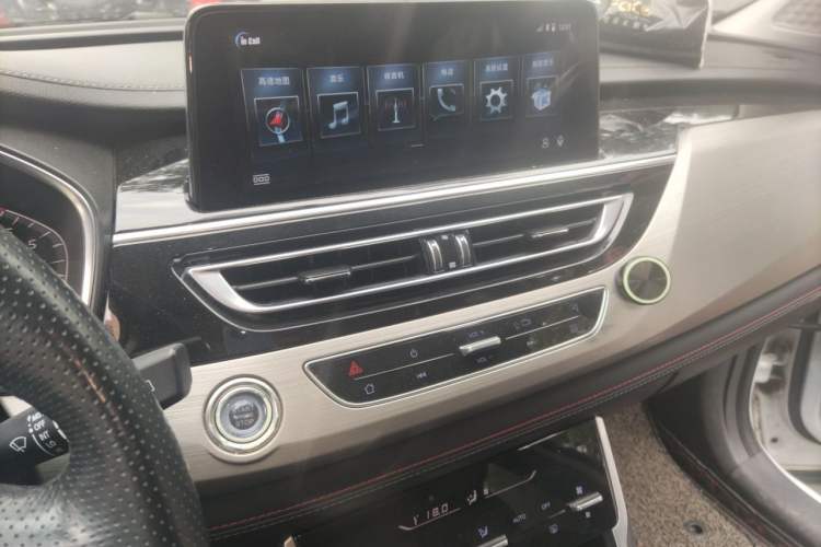 Used CHANGAN CS75 2018 280T Automatic Smart Edition China V-standard Audio And AC Panel