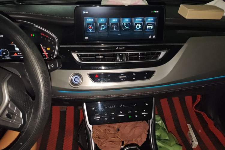 Used CHANGAN CS75 2018 280T Manual Yazi Trim Level China V Standard Audio And AC Panel