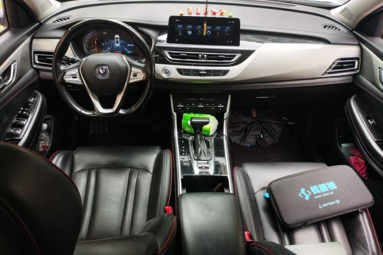 Used CHANGAN CS75 2018 280T Automatic Smart Edition China V-standard Audio And AC Panel