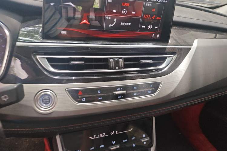 Used CHANGAN CS75 2018 280T Automatic Smart Edition China V-standard Audio And AC Panel