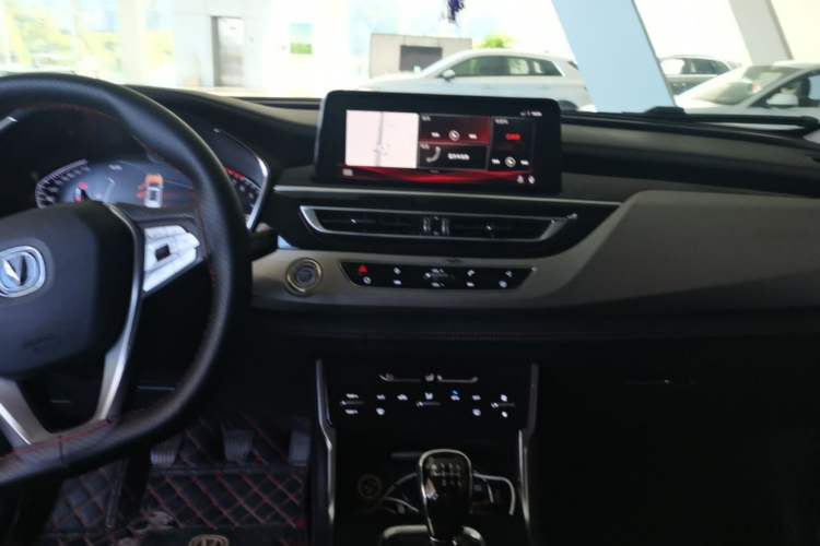 Used CHANGAN CS75 2018 280T Manual Smart Edition China V Standard Audio And AC Panel
