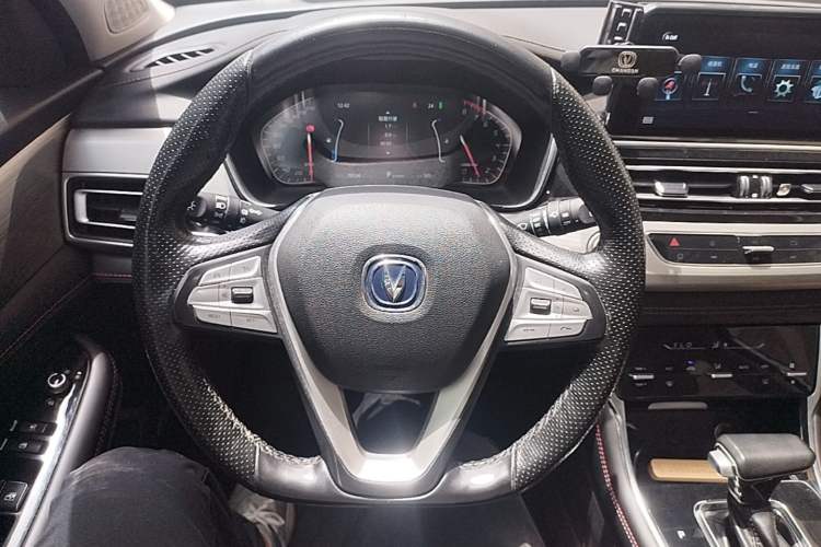 Used CHANGAN CS75 2018 280T Automatic Smart Edition China V-standard Audio And AC Panel