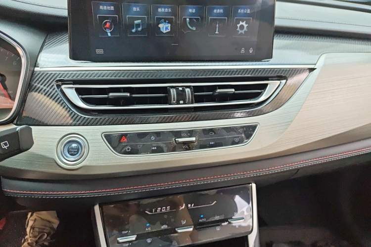 Used CHANGAN CS75 2018 280T Automatic Smart Edition China V-standard Audio And AC Panel
