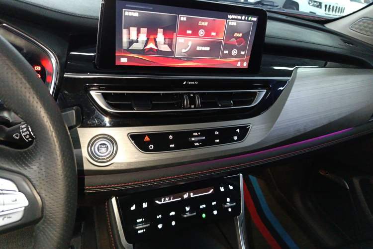 Used CHANGAN CS75 2018 280T Automatic Smart Model China V Standard Audio And AC Panel