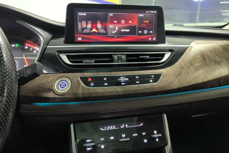 Used CHANGAN CS75 2018 280T Automatic Smart Edition China V-standard Audio And AC Panel