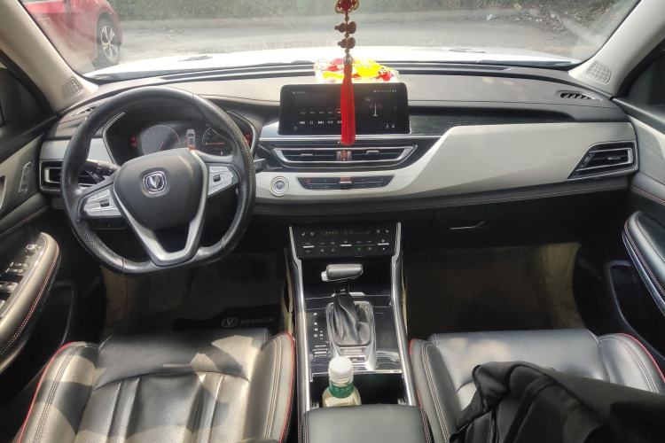 Used CHANGAN CS75 2018 1.8T Automatic 4x4 Zhiyao Model China V Emission Standard Center Console