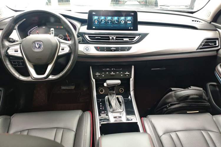 Used CHANGAN CS75 2018 280T Automatic Smart Edition China V-standard Center Console