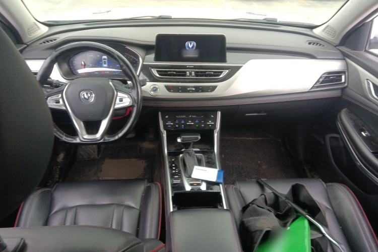 Used CHANGAN CS75 2018 280T Automatic Yazi Model China V Standard Center Console
