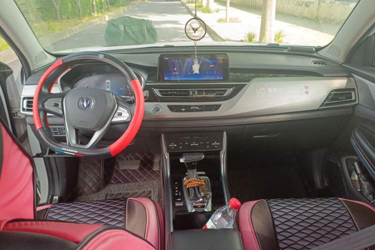 Used CHANGAN CS75 2018 280T Automatic Smart Edition China V-standard Center Console