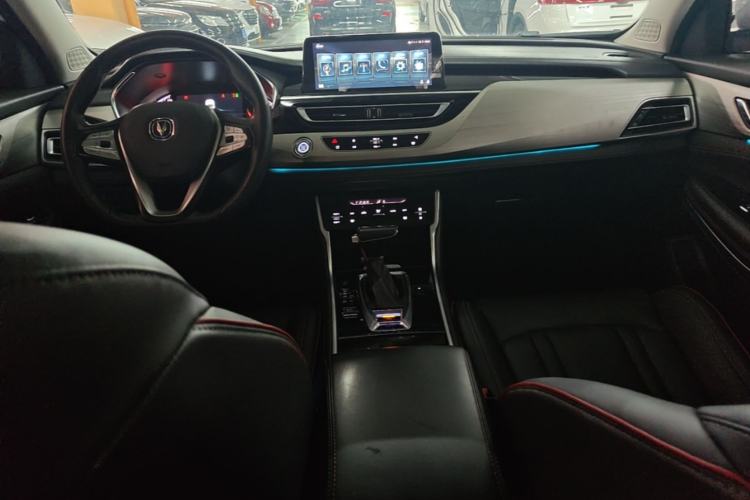 Used CHANGAN CS75 2018 280T Automatic Smart Edition China V-standard Center Console