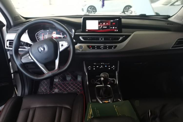 Used CHANGAN CS75 2018 280T Manual Smart Edition China V Standard Center Console