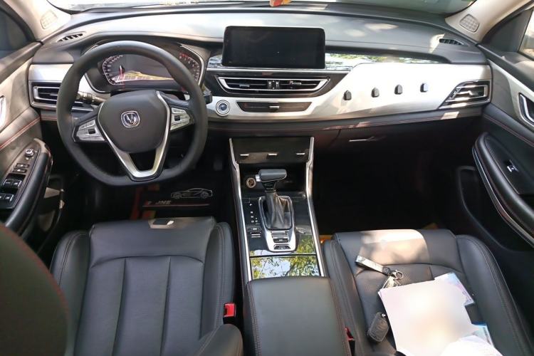 Used CHANGAN CS75 2018 280T Automatic Smart Edition China V-standard Center Console