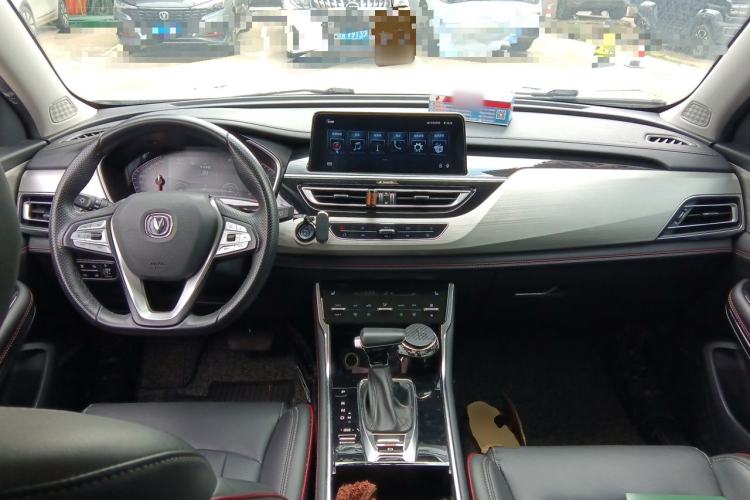 Used CHANGAN CS75 2018 280T Automatic Yazi Model China V Standard Center Console