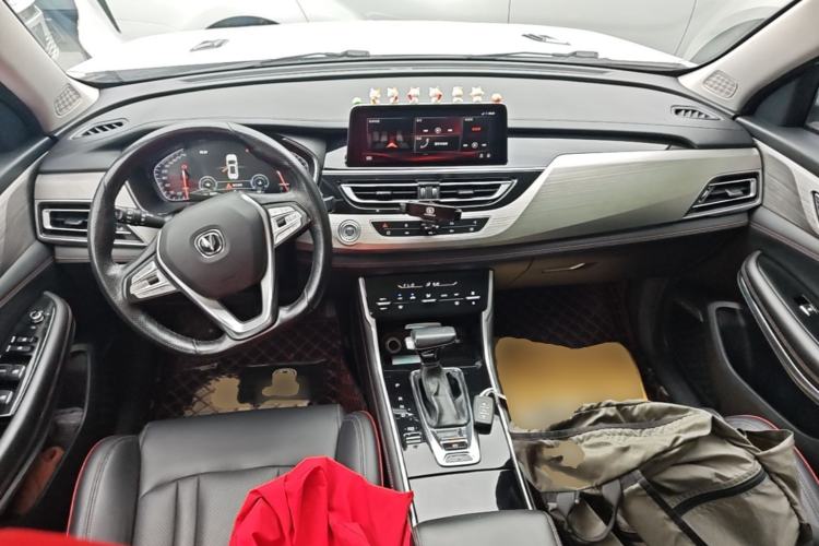 Used CHANGAN CS75 2018 280T Automatic Smart Edition China V-standard Center Console